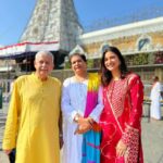 Aahana Kumra Instagram - Thank you Lord Venkateshwara for the most beautiful morning in the beginning of year! 🌸🙏💕 And gratitude that I can bring mamma and papa for this blissful darshan every year! 🌸💕🙏 @ttdevasthanams 🙏 Govinda 🌸🌞 #tirupati #happynewyear . . . . #newyear #2024 #tirumala #tirupatibalaji #lordvenkateshwara #padmavati #darshan #aahanakumra Tirumala Tirupati Devasthanam, Andhra Pradesh, India
