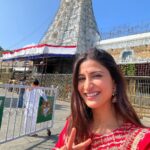 Aahana Kumra Instagram - Thank you Lord Venkateshwara for the most beautiful morning in the beginning of year! 🌸🙏💕 And gratitude that I can bring mamma and papa for this blissful darshan every year! 🌸💕🙏 @ttdevasthanams 🙏 Govinda 🌸🌞 #tirupati #happynewyear . . . . #newyear #2024 #tirumala #tirupatibalaji #lordvenkateshwara #padmavati #darshan #aahanakumra Tirumala Tirupati Devasthanam, Andhra Pradesh, India