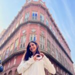 Aahana Kumra Instagram - I dream of palaces ☀️🌼❣️🌸👯‍♂️🥂❄️🏰 Oh! and say hello to Sultan, Gabbar and Laila 🐾🐶 @narendra.bhawan.bikaner #mondaymood #mondayblues . . . . #mondaymandate #monday #bikaner #rajasthan #incredibleindia #aahanakumra #dogsofinstagram #dogstagram #rampuriahaveli Narender Bhavan, Bikaner