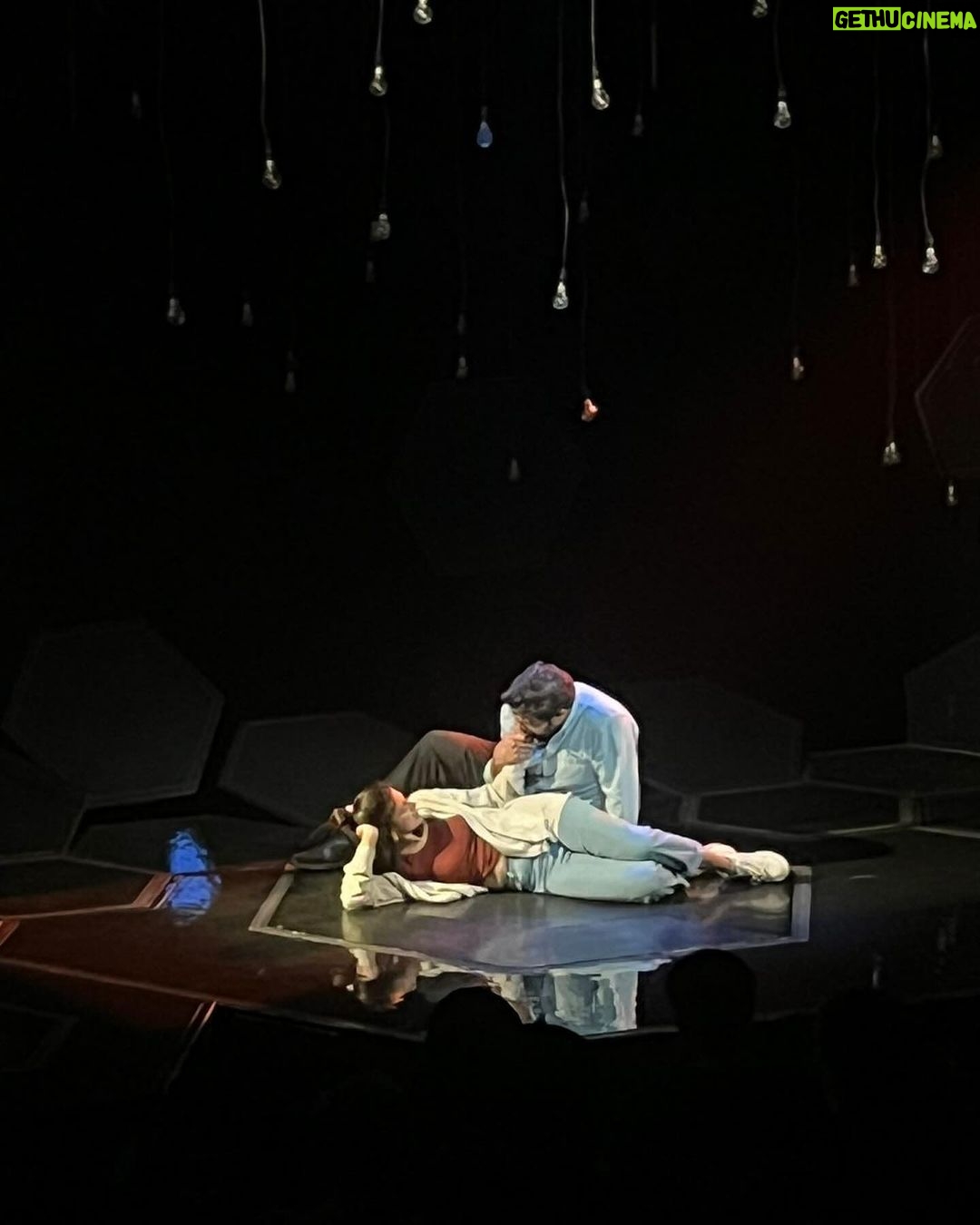 Aahana Kumra Instagram - Marianne and Roland in the multiverse we hope they find πππ₯°ππ₯ΉπββοΈππ©ββ€οΈβπβπ¨π Here are some photos from our beautifully lit set! #ArghyaLahiri and @yaelcrishna you genuis!! πβοΈπ₯Ή #Constellations running successfully at @ncpamumbai Directed by @bguthrie01 and written@by Nick Payneπ And our pillars @dipnaa @saatvikanta @avafrin @radhikajhaveri #rahul #richard #sushma #binaifer π₯Ήππ₯°ππππββοΈ And my one and only @realkunaalroykapur ππ₯°πΈπππ . . . #play #theatre #naataklife #theatrelife #ncpa #aahanakumra #kunaalroykapur #sunday #sundayfunday NCPA Mumbai