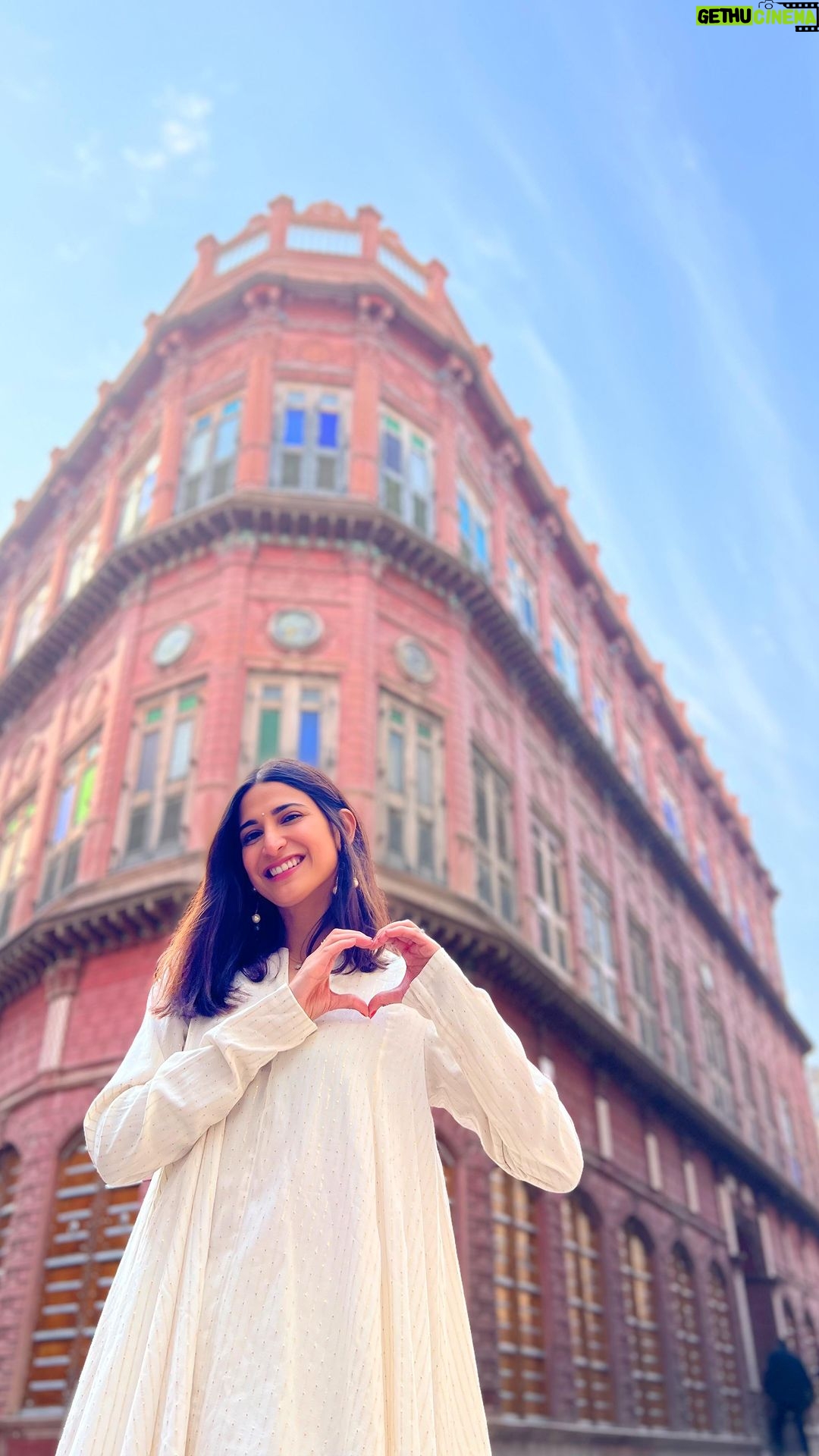 Aahana Kumra Instagram - Spell O-B-S-E-S-S-E-D for me please ! 🌸🌾🪁💕🌞❣️🏜️🐫🌵 #rampuriahaveli #tuesdaythoughts . . . . #bikaner #rajasthan #aahanakumra #tuesdaymotivation #tuesdays #tuesdayvibes #travelphotography #solofemaletraveller #traveller #travel #traveldiaries Bikaner Rajasthan