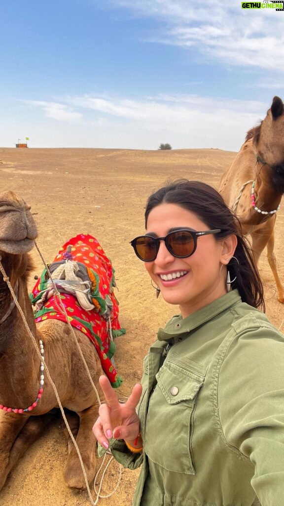 Aahana Kumra Instagram - Camping ✔️⛺️ Driving in the sand dunes ✔️🚙 Paragliding in the desert ✔️🦅 Too many ✔️s on this trip for me! Thar desert !! Gotta love you!! 🥹😘 Thank you for being so so kind! 🐪🌵🏜️🥹🌞 Special thanks to Mr. Rocket and Mr. Raju 🐪😘 #solofemaletraveller #magicaltuesday . . . . #aahanakumra #tuesday #thardesert #dunebashing #thardesert #rajasthan #incredibleindia #usethistemplate #travelblogger #travelgram #traveltheworld #travelgirls #travel #instatravel #travelling Thar Desert, Rajasthan