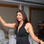 Aahana Kumra Instagram - Senior Kumra is forty and fab-uh-loussss!! 🎊🎈🔥👯‍♀️💁‍♀️😎😘💪 Giving 20 year olds a run for their money!! You’re the boss babe🔥🔥🔥🔥🔥 Love you @shivanikumrafitness and thank you for such a fab partay!! 🩷🩷🩷👯‍♀️👯‍♀️👯‍♀️ #happybirthday #kumrasisters . . . . #happybirthday #birthdaygirl #fortyandfabulous #aahanakumra #family #familyislove #familyiseverything The Club Mumbai