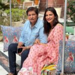 Aahana Kumra Instagram - Animal lover, animal feeder, cop, lawyer, motivator, the person from who I’ve learnt never say impossible! 🩷😘💁‍♀️💪 Happy birthday to my strongest mamma! 😘👯‍♀️🐾 Happy International womens day from the kumra ladies! And happy Maha Shiv Ratri to all!! Must say quite a day for us at home! 😘👯‍♀️💁‍♀️🩷🏜️🏞️ #happybirthdaymom #happyinternationalwomensday #happymahashivratri🙏 #happybirthday . . . . #happy #womensday #womensupportingwomen #womenempowerment #womenempoweringwomen #mothership #happybirthday #mom #shiv #omnamahshivaya🙏 #shiv #mothership Mumbai, Maharashtra