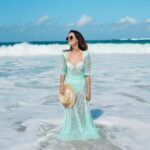 Aakriti Rana Instagram – Enjoying the beautiful blue water of Hawaii ❤️
It was so difficult to pick one island from the beautiful islands of Hawaii to visit. I read so many blogs and finally decided to visit Kauai. I have so much to tell you about Hawaii but for now, taking it slow and enjoying every moment of this trip! 

P.s a really famous movie was shot here. Can you tell me which one? Comment below 

Wearing @fancypantsofficial ❤️

#aakritirana #hawaii #kauai #usa #aakritiinusa #travelblogger #beachlife #hawaiistagram #indiantravelblogger #travelphotography #ootd #beachwaves Kaua’i, Hawaii