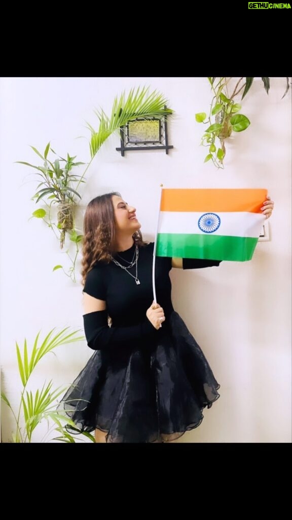 Aalisha Panwar Instagram - गणतंत्र दिवस की हार्दिक शुभकामनाएं ।। 🇮🇳🫡