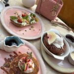 Aamna Sharif Instagram - It was all about brunch and cakes 🎂🍰🧁🍓