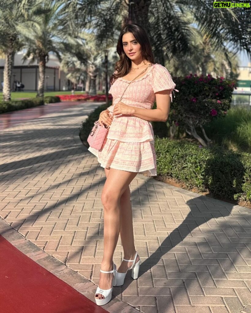 Aamna Sharif Instagram - It was all about brunch and cakes 🎂🍰🧁🍓