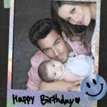 Aarón Díaz Instagram - 🙏🏻 Erin Diaz Ponce cuando llegaste a nuestras vidas nos hiciste los seres más felices del Universo… Gracias por tu existencia, tu luz y amor… Dios te bendiga todos los días de tu maravillosa Vida! Son 11! Make a wish! Feliz cumple 🥳 princess Te amamos! @realgirlstv @aarondiaz 🥳❤️🥰😍