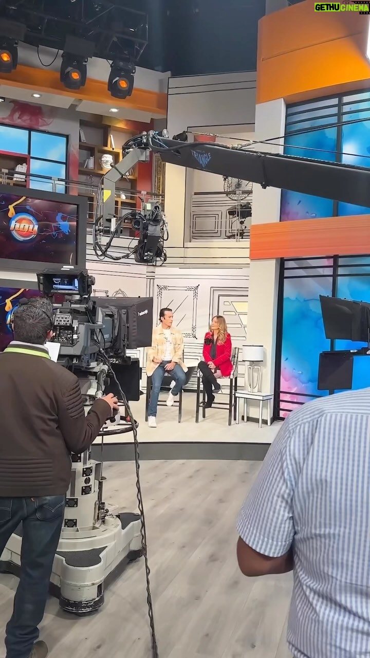 Aarón Díaz Instagram - Gira de medios - @televisa 🌵🇲🇽 CDMX