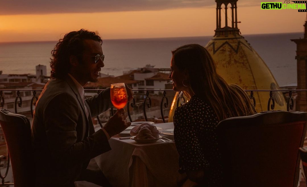 Aarón Díaz Instagram - 🌅 @aarondiaz me llevó a conocer el lugar donde nació… Episodio “Jalisco” @reconexionmexico No se lo pierdan! Lo más visto en @vix