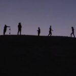 Aarón Díaz Instagram - Quien es @dylanefron? Es un aventurero, trotamundos y productor. Él nos acompaño a visitar Chihuahua. El primer episodio está disponible en vix.com. El link esta en nuestro bio! 🌵🇲🇽 México