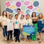 Aarón Díaz Instagram – Hace unos días tuve el honor y placer  de convivir y ser parte en el Premios Nacional de @somoselcambiomex donde me llené de inspiración al ver a cientos de niños, jóvenes, adultos e inclusive gente de la tercera edad festejando y recibiendo el hermoso premio que te da el ser parte de una comunidad UNIDA,  CON GANAS DE MEJORAR LAS PROBLEMÁTICAS QUE LES RODEAN  y no esperar a que nadie venga a resolverles los problemas de su comunidad. 
Ojalá tod@s viéramos esto como un ejemplo. 
.
Tú también puedes ser parte del cambio. Visita las plataformas de Somos el cambio para saber cómo tú también puedes ser parte.
