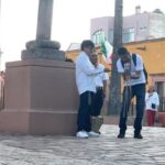 Aarón Díaz Instagram – Usos y costumbres desde la esquina de @elpegasosma en San Miguel de Allende… Que hermosas las tradiciones de esta mágica ciudad 🙌🏽