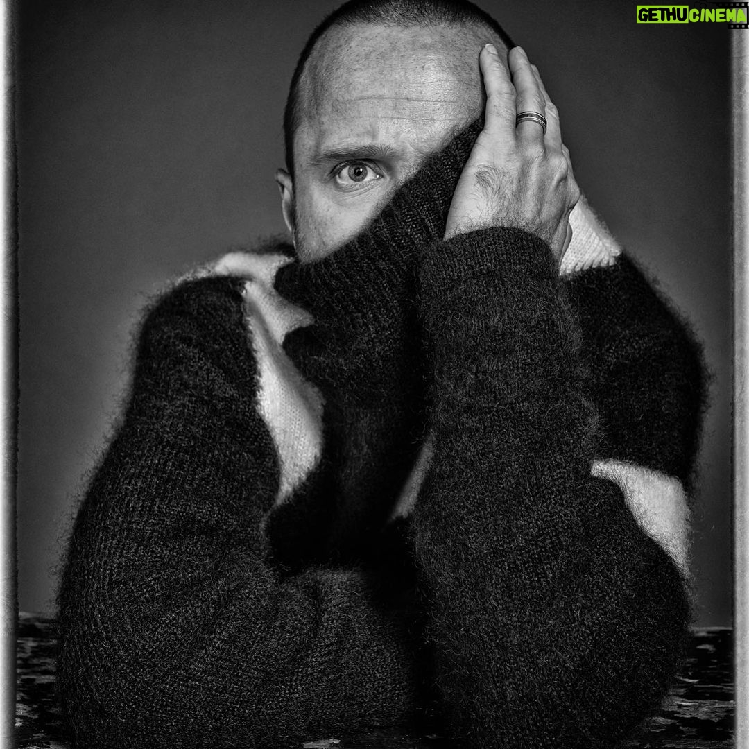 Aaron Paul Instagram - 🤖 📷 @gavinbondphotography 👔 @markanthonystylist