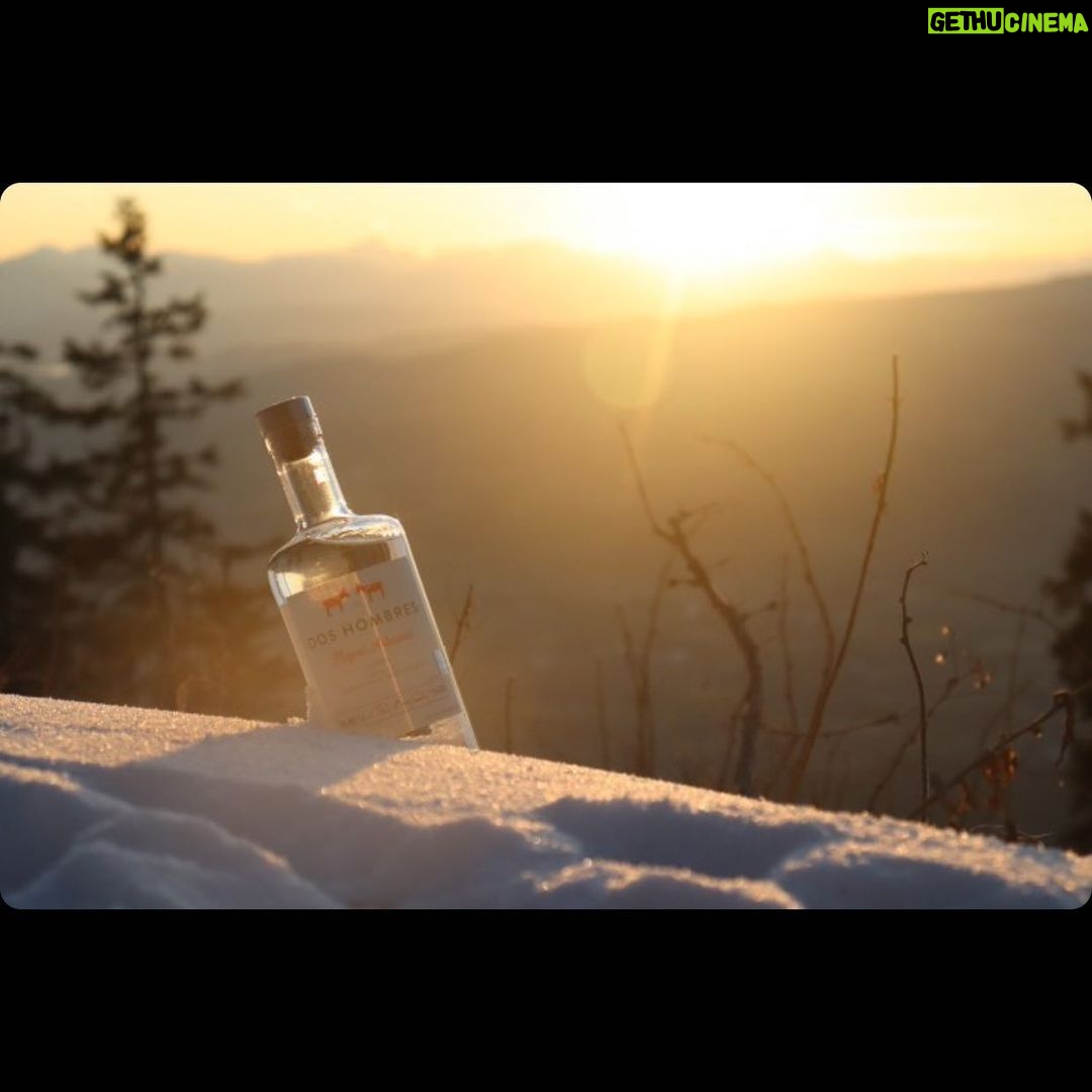 Aaron Paul Instagram - What’s your sunset look like this evening?? I suggest it to be something like this. Happy @doshombres day everyone. Drink well. 🥃 #DosHombres #ItsMezcal 📷 @cptaut25
