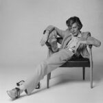Aaron Paul Instagram - We lost a legend today. Terry O’Neill you made this world more beautiful. My heart hurts today but my god you will live on forever. Thank you for your genius. Rest In Peace my friend. 🖤