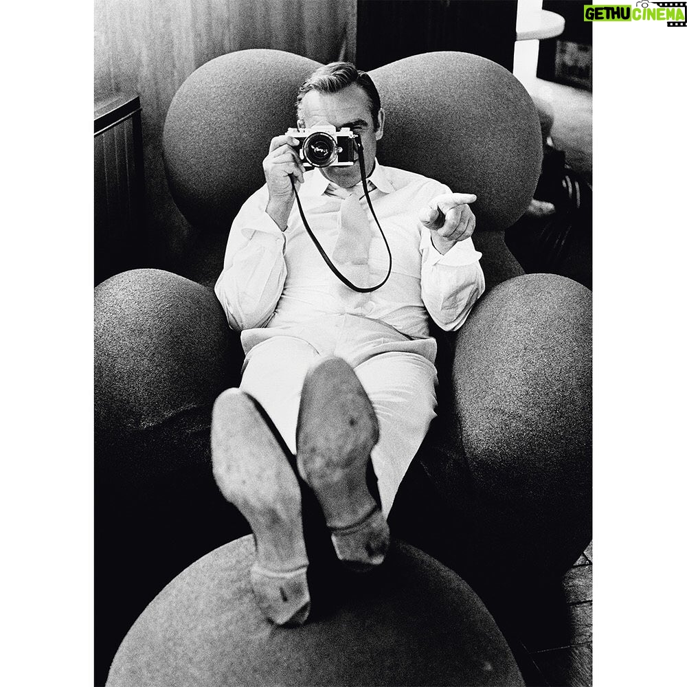 Aaron Paul Instagram - We lost a legend today. Terry O’Neill you made this world more beautiful. My heart hurts today but my god you will live on forever. Thank you for your genius. Rest In Peace my friend. 🖤