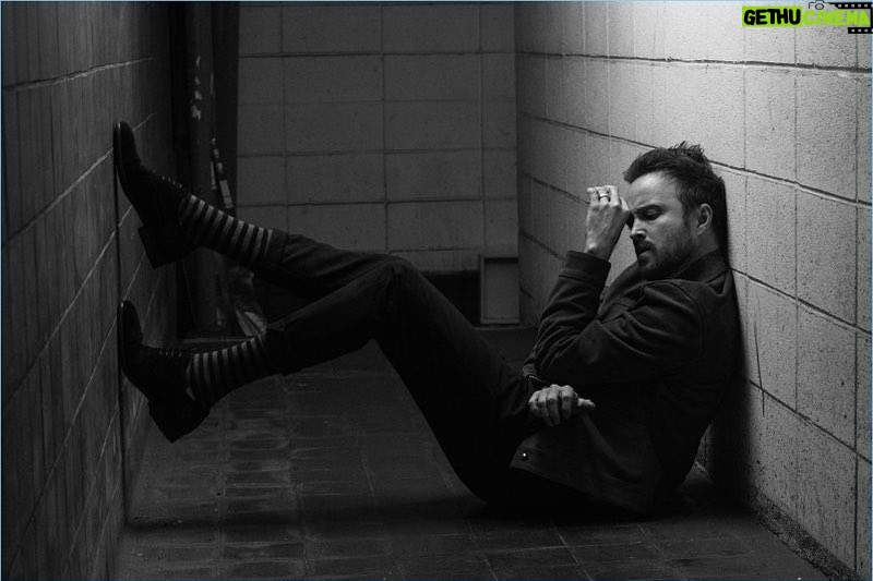 Aaron Paul Instagram - 🥃🖤