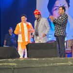 Aarya Ambekar Instagram - Attended the Bharat Ratna Lata Mangeshkar Award ceremony organised by Shri. @deodhar.sunil ji and @myhomeindiaofficial. I remember when I was in 4th std, we had a few new admissions in our class..girls from Meghalaya. After all these years, got to know yday that it was because of Sunilji’s efforts that we now have dentists and teachers in Meghalaya as our friends!!😄😄 @kai_cuddlybear @papang_13_08 Also had a good chat with @kunalstilak @arohwelankar