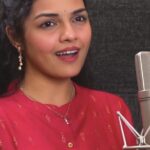 Aarya Ambekar Instagram – ग़म का नग़मा मेरा तनहाई गुनगुनाती हैं..
New Ghazal! Out now on YouTube and all major audio streaming platforms!!
Composed by: @svpprasad 
Written by: Ilahi Jamadar