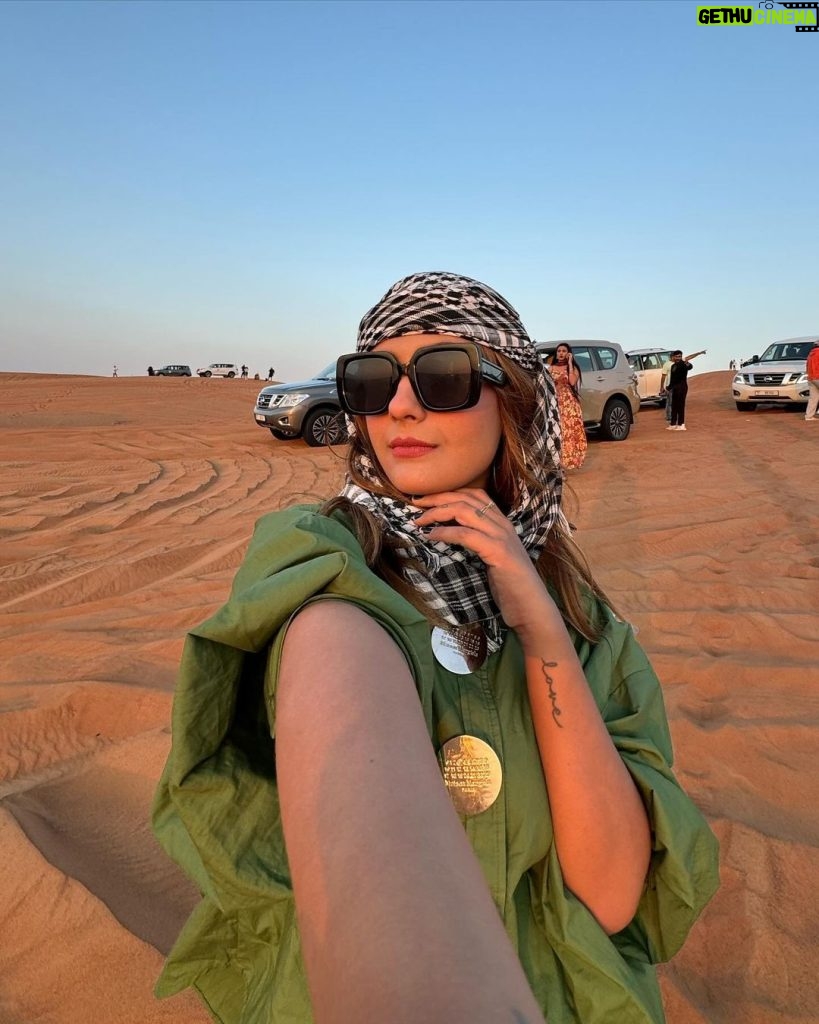 Aashika Bhatia Instagram - Desert Safari Dump It Is✌🏻🌸 Wearing @fashionstruc 🤌🏻 Dubai, United Arab Emirates