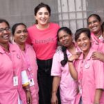 Aashna Shroff Instagram - When I got to spend a day with the fabulous women at @mynamahila and @benefitindia last year, I saw all the amazing work they do to empower women. I’ve always spoken about how I come from an all women household, so that day was truly special to me and I still cherish the experience. This women’s day, tap the link in Myna Mahila’s bio, and support their fundraiser so they can continue to help make women more confident, healthy and financially independent 🤍
