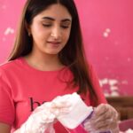 Aashna Shroff Instagram - When I got to spend a day with the fabulous women at @mynamahila and @benefitindia last year, I saw all the amazing work they do to empower women. I’ve always spoken about how I come from an all women household, so that day was truly special to me and I still cherish the experience. This women’s day, tap the link in Myna Mahila’s bio, and support their fundraiser so they can continue to help make women more confident, healthy and financially independent 🤍