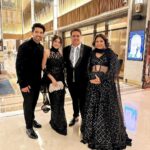 Aashna Shroff Instagram - barateeeeeez ft. fam 🖤🖤