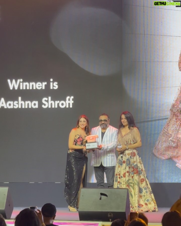 Aashna Shroff Instagram - 2024 marks 10 years since I started a fashion blog, and while so much has changed over the years, sometimes so much still feels the same. Every year, the @cosmoindia Blogger Awards bring back so many happy memories, especially because they were one of the first to ever acknowledge and celebrate the creator industry and continue to do so by showing us the best time year after year. Last night was just as wonderful, and I can’t thank those of you that voted for me enough. Luxury Fashion Influencer of the Year 2024 🙏🏻❤️