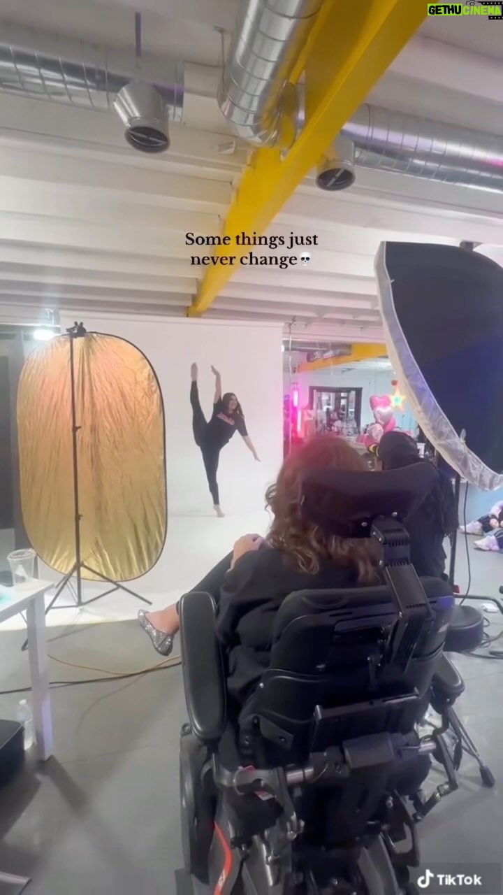 Abby Miller Instagram - Nope! Somethings never do change 😘📸 @kalanihilliker #repost #aldc #aldcalways #aldcproud #abbylee #abbyleedancecompany #dancemoms #aldcla #abbyleemiller #leaveitonthedancefloor #behindthescenes #dancersagainstcancer Los Angeles, California