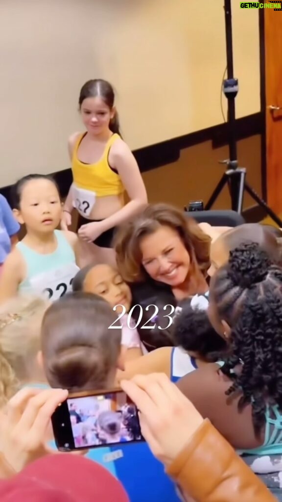 Abby Miller Instagram - That’s a wrap on 2023 🙏🏼 grateful to every single friend, student & even mothers who made it fabulous! ❤️ #aldc #aldcalways #abbylee #abbyleemiller #dancemoms #audc #madhouse #leaveitonthedancefloor #newyear #2023 World Wide