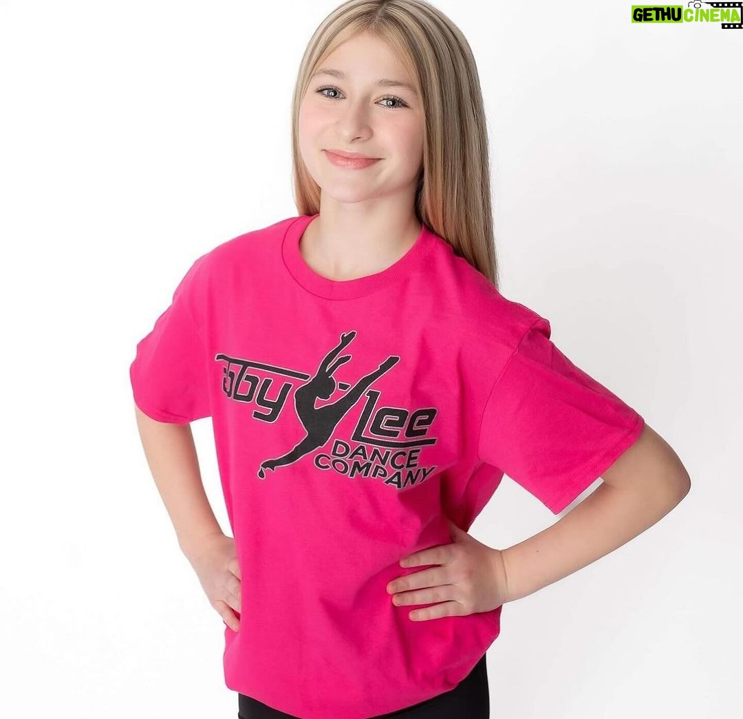 Abby Miller Instagram - @kynztastic sports #ALDC pretty in Pink T-Shirt 💞 shop now at store.abbyleedancecompany.com 🌟 #aldcalways #abbylee #abbyleedapparel #aldcambassadors #abbyleemiller #abbyleedancecompany #dancemoms #madhouse #leaveitonthedancefloor #dancewear Worldwide