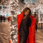 Abby Miller Instagram - Santa had a little Secret he shared the other night in Hudson Yards 🎅✨🤫 ~ what do you think it was?? Love having these girls here in the states with me for the holidays! ❤️❄️ #aldc #aldcalways #abbylee #abbyleemiller #dancemoms #abbyleedancecompany #leaveitonthedancefloor #madhouse #audc #newyorkcity #santassecret New York, New York