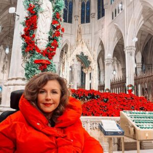 Abby Miller Instagram - Christmas Morning Mass at St. Patrick’s Cathedral in New York City ❤️🎄🙏🏼 #ILoveNY

#aldc #abbylee #merrychristmas #newyork #abbyleemiller #dancemoms #madhouse #leaveitonthedancefloor #nyc #abbyleedancecompany #newyorkcity