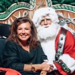 Abby Miller Instagram - He’s Coming To Town Tonight! How are you all enjoying #ChristmasEve ✨🎄🎅 I’m spending it with Santa to surprise @scarlett.petty with an official #ALDC Team Jacket for all her hard work this year! Happy Holidays to all ❤️ #aldcalways #abbylee #abbyleemiller #dancemoms #audc #abbyleedancecompany #dancemoms #madhouse #aldcla #aldcpgh #leaveitonthedancefloor #newyork New York, New York