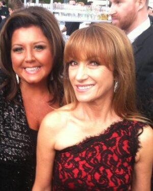 Abby Miller Instagram - Oscars night!!! Wish I was back at @eltonjohn’s 👏🏼🏆 who do you want to win tonight?! Comment below! 👇🏼 #aldc #aldcalways #abbylee #abbyleedancecompany #oscars #academy #throwback #academyawards #dancemoms #leaveitonthedancefloor
