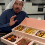 Abdel Aziz El Moslem Instagram - @morranosweets إختياركم لازم يكون صح #حلويات_مورانو @morranosweets أفضل أختيار لكل مناسبه ناطع ، جوده ، تغليف فاخر ، سعر جداً مناسب لديهم خدمة توصيل متواجدين قربكم لديهم ١١ فرع في الكويت . التصوير والإخراج #وليد_الجمعه #متك_تك #عبدالعزيز_المسلم