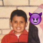 Abdullah Algafari Instagram - غمزة لحقين السناب تشات 👶 واسترو ماواجهتو 😂 هذي صورة قديمة ارسله لي ابوي مغبيه في ذلك الزمن امي كانت تسميني #خراب_السفينه #شرّن_منزل 😂 كنت ابليس Snapchat : @abdullahkaq