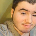 Abdullah Algafari Instagram - حلقت عند حلاق متخلف بالغلط ماكنت النية كذا قلتله وشو عندك اكبر رقم بالمكينة قال 9 قلت وش طوله جا جرب براسي 😳😃 اصلا الشعر للحريم ورونا فلقاتكم واعلمكم وش تعني هنا👈#اعرف_شخصيتك_من_فلقتك