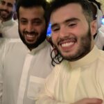 Abdullah Algafari Instagram - منب قادر اوصفلك كمية الأيجابية والدعم والطموح في اجتماع اليوم جلست لأول لحضة ومتوتر وبنهاية الجلسة طلعنا بهالأبتسامة متواضع شبابي وضحك معنا ونصحنا ووجهنا والقادم شي جميل @turkialalshik 💚