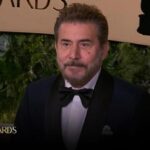 Abed Fahd Instagram – مجموعة من الاصدقاء الزملاء التقينا بالمهرجان الرائع الذي ضم كبار النجوم العالمين وتم الاحتفال الكبير بنجمة العالم العربي
  السيدة منى واصف
.
Fashion Designer: @ramisalamoun 

#joyawards #actor #star #tv #abed_fahed #2024 Riyadh, Saudi Arabia