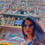 Abha Paul Instagram - Meenakshi Amman ka mandir, jahan har shilp kaam kahani sunata hai, aur galiyon mein phaili sugandh aatma tak ko chhoo jati hai. ✨ #MeenakshiAmman #MaduraiKiShaam #DivineVibes #SpiritualSojourn #TempleTales 🕉️✨ Meenakshi Amman Temple Madurai