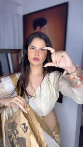 Abha Paul Instagram - Big magic 😳 😂 #laughs #laughing #reelitfeelit #instagram