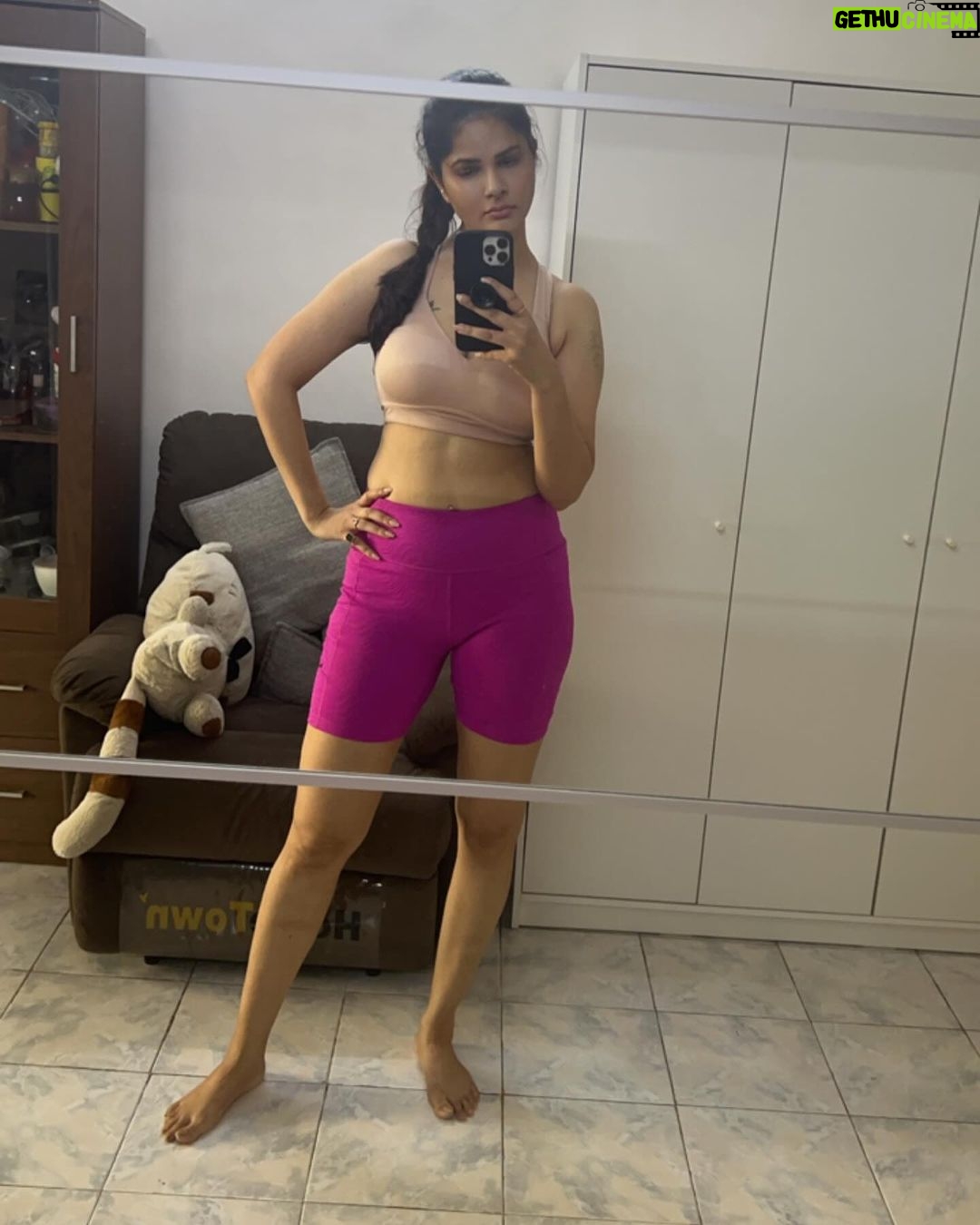 Abha Paul Instagram - After a good workout, I feel like I can conquer the world! 💪🌟 Fitness is not just about looking good, it's about feeling good and taking care of your health. 🫶🏻 #fitnessmotivationess #health #workout