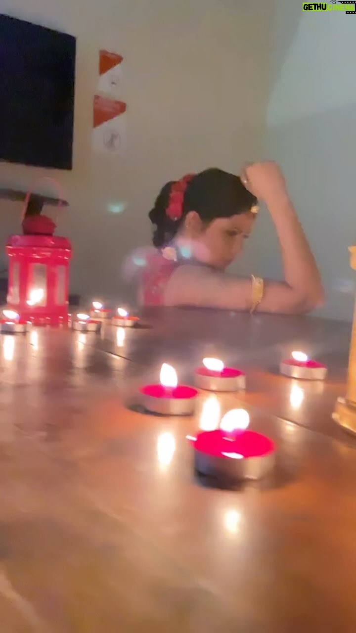 Abha Paul Instagram - Kesi dikhti hun ab aap hi batado 😍