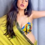 Abha Paul Instagram - Kise duniya chahiy? Tu hai to mujhe phir or Kya chahiy…….🔥🎧