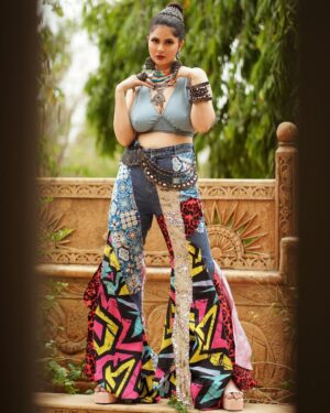 Abha Paul Instagram - Mast jeans hai na? 😍