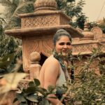 Abha Paul Instagram - All random clicks 😍🔥 Picture clicked by @yadav.himani