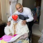 Abu Azaitar Instagram - لقد بُلينا والحمدلله على كل حال بموت جدتنا وحبيبة قلوبنا فلا حول ولا قوة الا بالله العلي العظيم. عظم الله أجرنا وأحسن عزاءنا وغفر لميتنا لله ما اعطى ولله ماخذ وكل شي عنده باجل 😢 ان العين لتدمع وان القلب ليحزن وانا لفراقك ياجدتي لمحزونون ولانقول الا مايرضي ربنا انا لله وانا اليه راجعون 😢 The mother of my mother passed away ! May Allah bless her and let her access the paradise 🤲🏼😢🤲🏼 Tanger طنجة